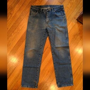Wrangler men's straight cut regular fit jeans